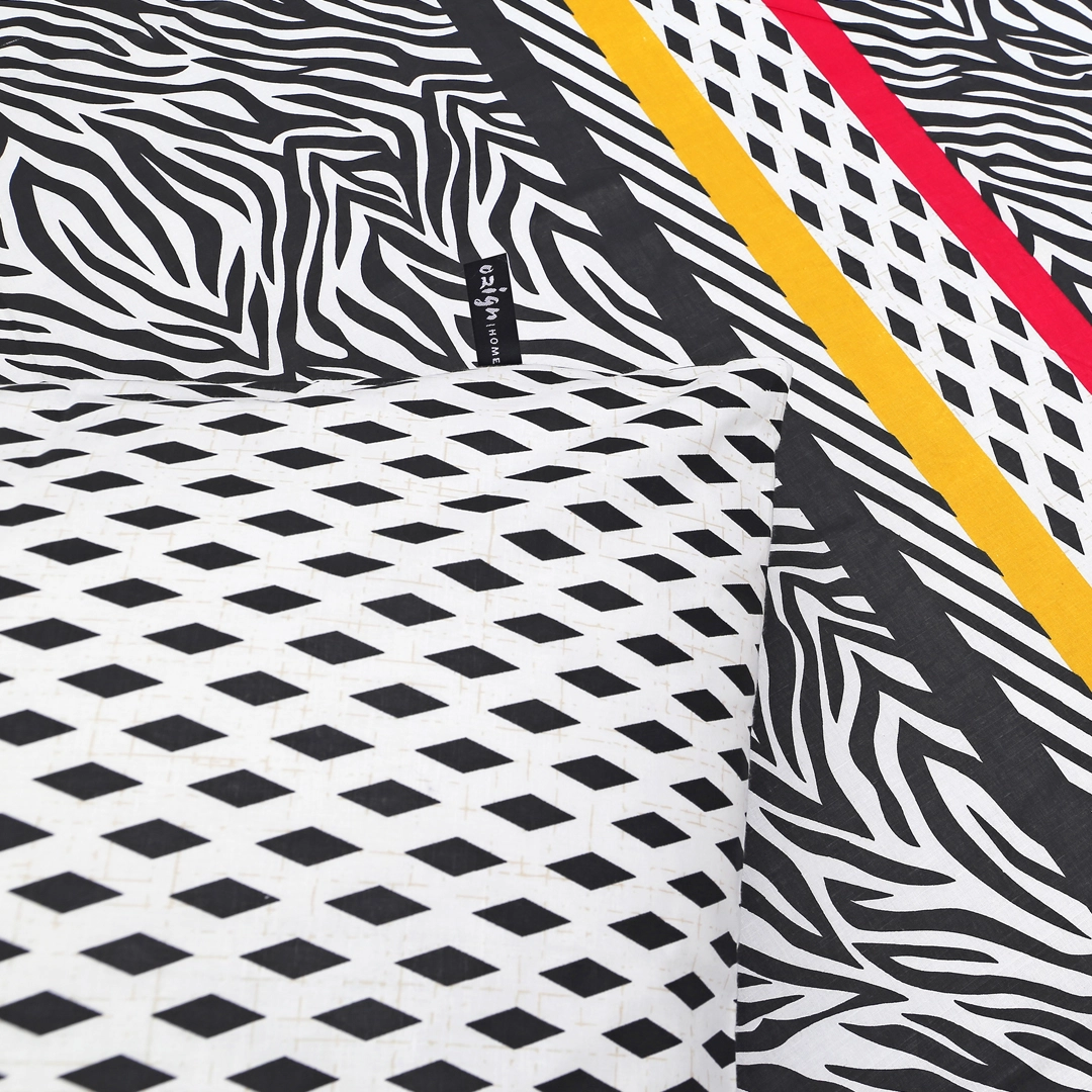 trippy geometric black3